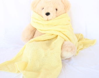 Crochet shawl yellow lace weight wrap fashion accessory pastel feminine women zigzag light rectangle cover feminine scarf