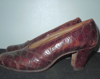 Vintage 1930s leather peep toe shoes lady pearl was 30.00