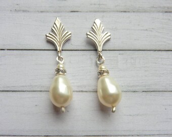 Art Deco Style Pearl Sterling Silver Stud Earrings. Vintage Style. Hollywood Glamour
