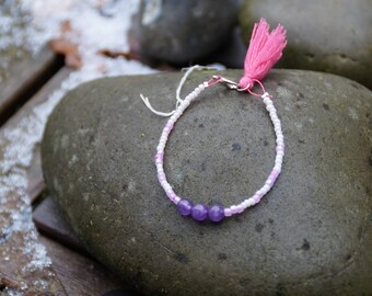 Bracelet decorated with a Pompom