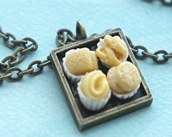 danish butter cookies necklace- miniature food jewelry, cookies necklace