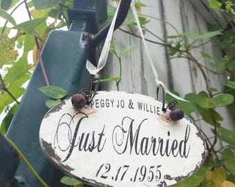 Personalized JUST MARRIED ORNAMENT | Newlywed Ornament | Personalized Ornament | Shabby Chic Christmas Ornament | Custom Ornament | Rustic