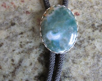 Deadstock Unworn 1960s Green Agate Bolo Tie