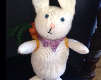 Easter bunny with basket