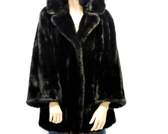 Faux fur coat / size M / vintage 80s faux mink coat / sable faux fur coat / 1980s Intrigue USA tissavel fake fur coat
