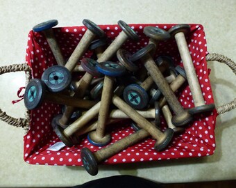1 X Vintage, Antique Wooden Bobbin