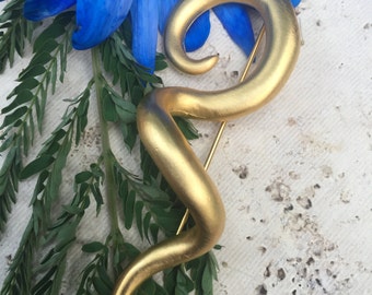 Vintage Goldtone Swirl brooch pin