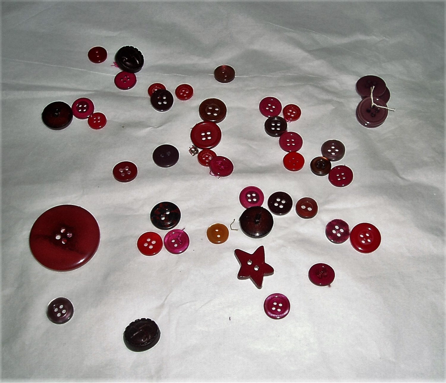 mixed lot buttons sewing supplies vintage buttons