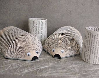 Each hers: set of 2 hedgehogs letter-rack and 2 jars with pencils