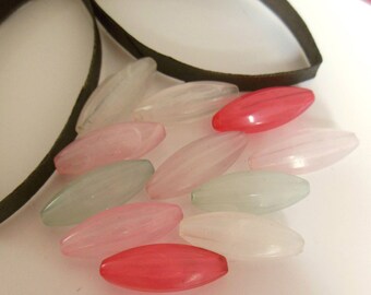 set of 10 plastic beads