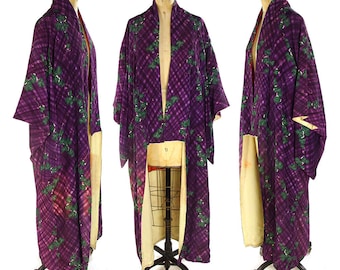 Silk Watercolor Grape Leaves Kimono Vintage 1970s Asian Duster Long Butterfly Sleeve Traditional Japanese Robe Ethnic Bohemian Art Nouveau