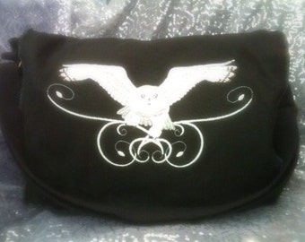 Sparkling Snowy Owl Messenger Bag