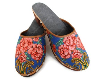 Tradicional of Minho weared by the Portuguese "lavradeiras" handmade clog n.39 blue klein scarf pattern