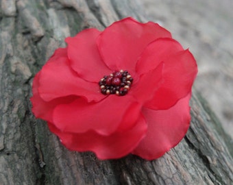 Red poppy brooch, Flower Hair Clip,Poppy Pin,Fabric poppy,Red Hair Accessories, Red flower pin, Remembrance Day, Poppy wedding, Veterans Day