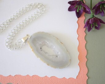 Geode Necklace Silver, Crystal Necklace, Geode Agate Slice, Boho Jewelry, Druzy Pendant, Natural Geode, GS123