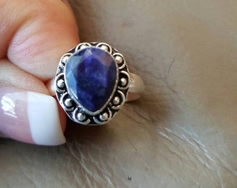 Blue Sapphire Gemstone Ring- size 9!