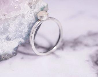 Rose Quartz Silver Satellite Ring
