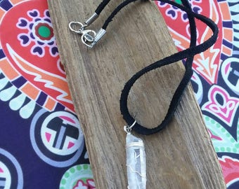 Natural Quartz. wire wrapped pendant. crystal quartz. Quartz jewelry. Small Quartz blade. quartz point. Quartz necklace.