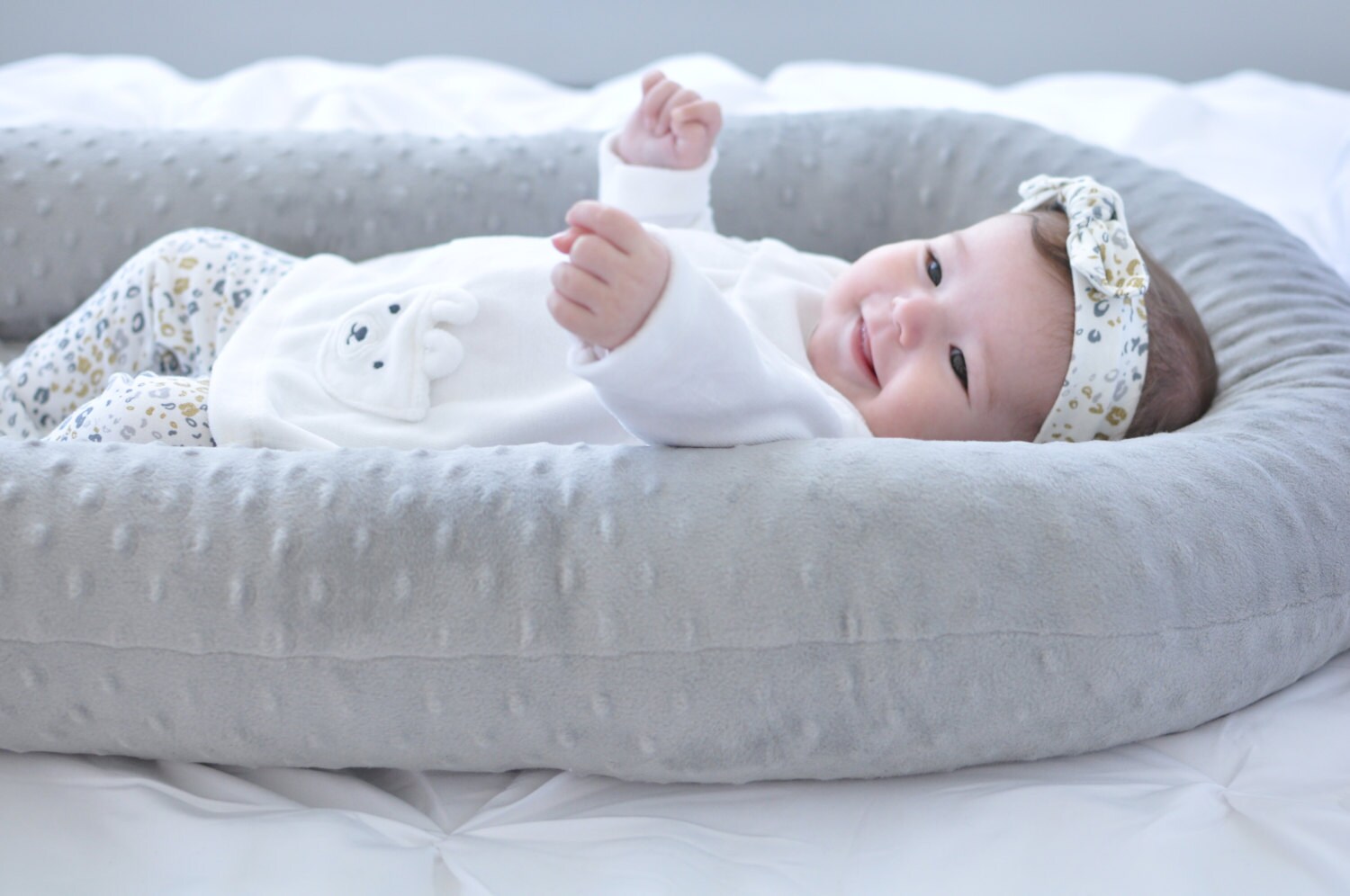 Baby Pillow Bed | cosleep baby bed white and gray cosleeping baby pillow Baby Pillow Bed | cosleep baby bed white and gray cosleeping baby pillow