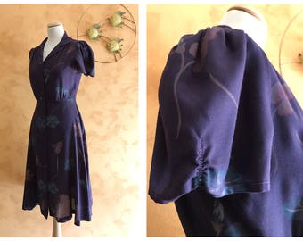 Vintage 1970s does 1940s Purple Floral Print Dress - size S
