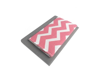 Checkbook Cover - Custom Check Book Cover - Chevron Checkbook Cover - Pink Checkbook Cover - Fabric Checkbook Cover - Pink Wallet