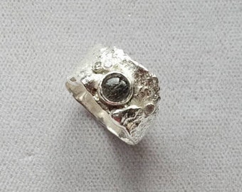 Reticulated Sterling Silver Ring with Rutilated Quartz Stone.