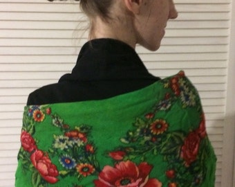 Vintage ukrainien châle châle russe floral foulard châle vert soviétique châle style russe châle de laine fabriqué en URSS 1960
