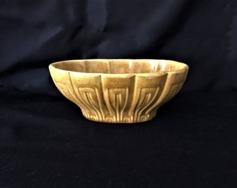 Haeger Pottery No. 17 Planter, Signed