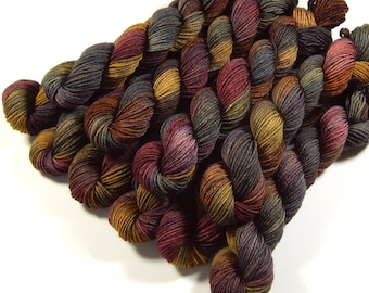 Mini Skeins Sock Yarn, Hand Dyed Yarn, Sock Weight 4 Ply Superwash Merino Wool Yarn, AGATE, Knitting Yarn, Gray Grey Brown Earthtones