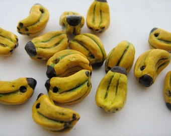 4 Tiny Banana Beads - CB242