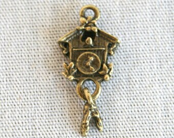 8 Antique Bronze Coo Coo Clock with Moving Pendulum Charms/Pendants