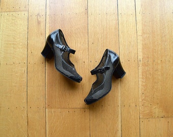1940s Mary Jane shoes . vintage 40s shoes