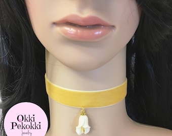 White Calla Lily Choker Necklace.