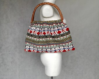 Vintage Bamboo Handle Bag, Woven Graphic Bag, Hippie Fashionista Bag, Wood Handles, 80s Tapestry Bag, Large Boho Bag, Portugal Bag