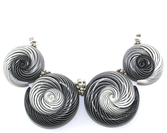 Ombre artisan clay beads for Jewelry making, color gradient spiral beads, strips Ombre beads, 4 polymer clay beads in black, gray and white