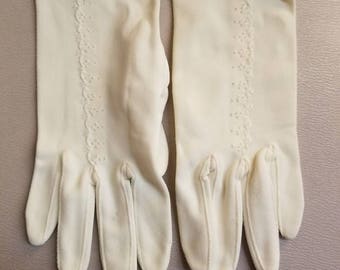 LITTLE DOT GLOVES // Vintage Crisp White Gloves Deadstock New Old Stock Made in France 60's