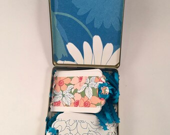 Floral Themed Handmade Gift Tags, set of 12 in Recycled Tin