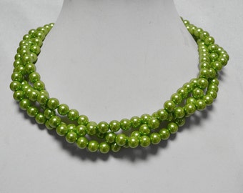 green pearl necklace,3 strands glass pearl necklace,wedding pearl necklace,bridesmaids necklace, green bead necklace,twist necklace