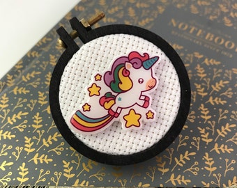 White Unicorn among the Stars Needleminder