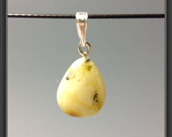 Amber pendant (Baltic Amber)
