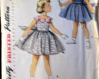 Vintage 1950s sewing pattern Simplicity #1108 - Size 6 Child's - "Simple to make" dress with twirl skirt and collar variations - Complete