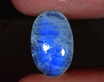 cabochon Moonstone / moonstone (95)