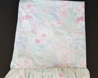 Vintage Shabby Chic Queen Flat Sheet Ruffle Green Beige Pink Floral Percale