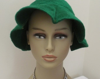 Vintage Lilly Dache Green Hat - Dachettes