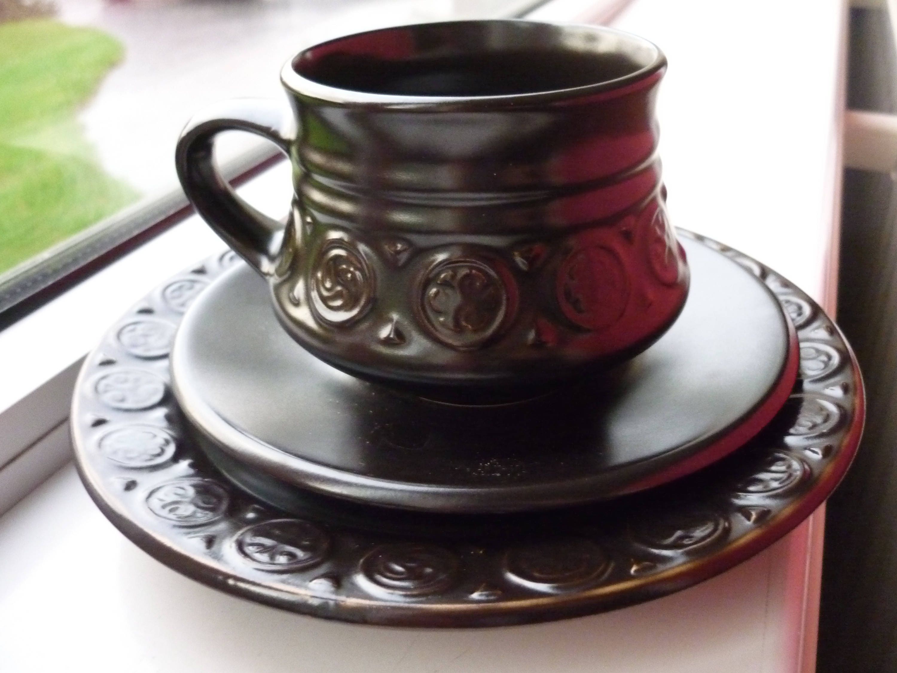 Vintage Ulster Ceramic Coffee Set. Dark Brown Coffee Set 22
