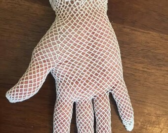 Hand tatted vintage ladies gloves
