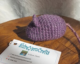 Hand made crochet catnip mice