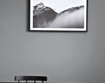 Berg Print, Typographic Kunstdruck JUST BE minimalistischen Landschaft Print, Monochrome Kunst, Nordic Poster, Wandkunst, Wanddekor
