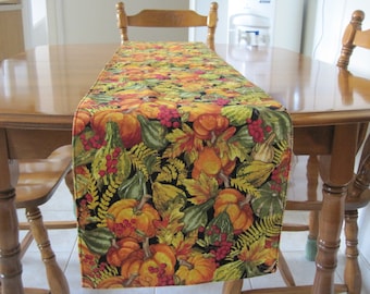 Table runner, tablerunner, Padded table runner, Quilted Tablerunner, Reversible Tablerunner, Harvest Tablerunner, Thanksgiving table runner,