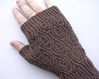 Crème de Noyaux Mitts (PDF knitting pattern)